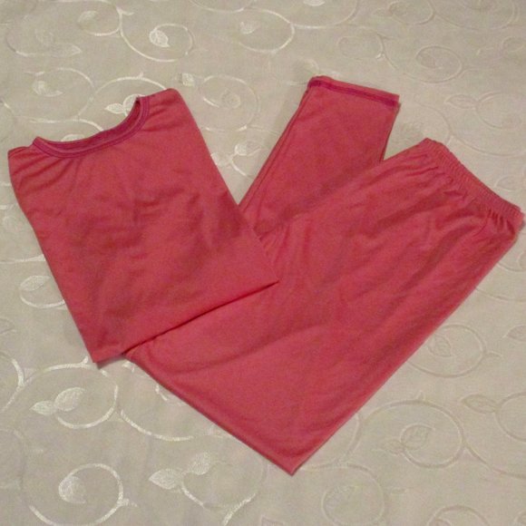 CUDDL DUDS Other - CUDDL DUDS 2PC SET – PINK - THUMBHOLES